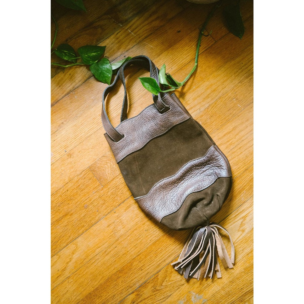 1970s Ronay Dark Brown Leather Bucket bag w/ fringe